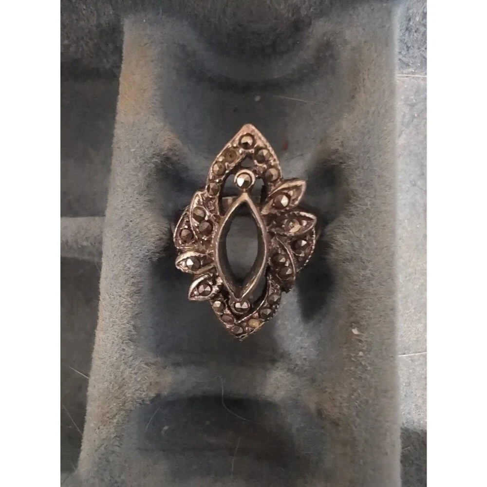 Vintage Marcasite 925 Ring with MISSING GEM